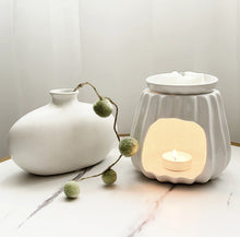 Load image into Gallery viewer, The 'Megan' Ceramic Wax Melt Burner