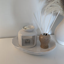 Load image into Gallery viewer, The Hannah Styling Plate